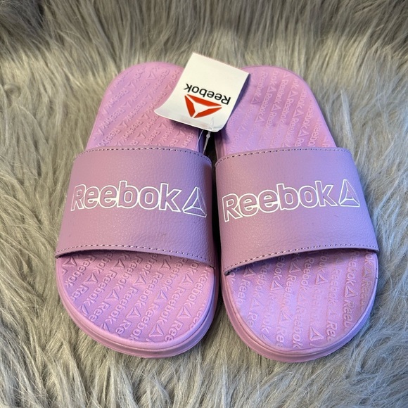 Reebok Slides Girls Size 13 Purple Slip On Sandals Shoes Lightweight‎ - Picture 1 of 7
